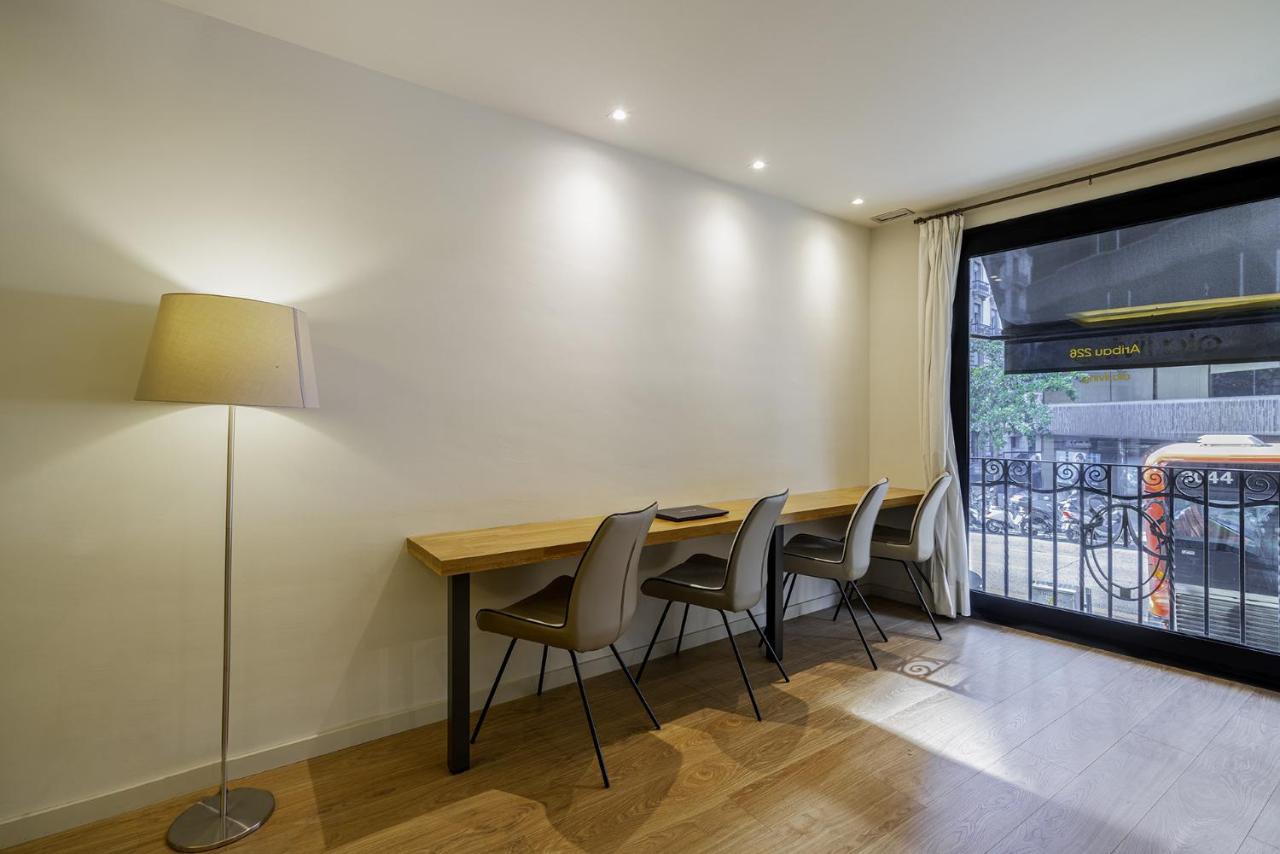 Ola Living Diagonal II Apartments Barcelona Luaran gambar
