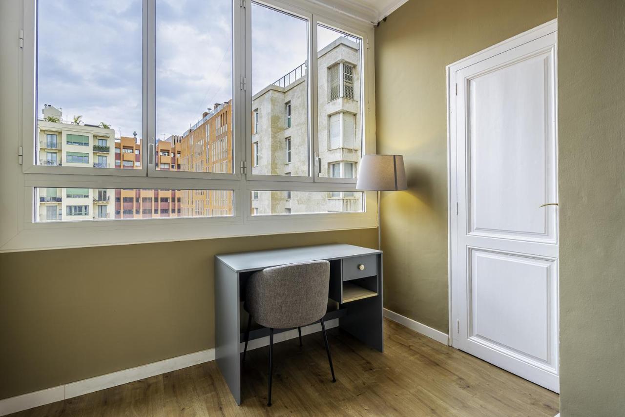 Ola Living Diagonal II Apartments Barcelona Luaran gambar